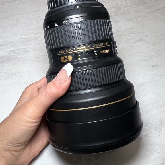 Nikon AF-S NIKKOR 14-24mm f/2.8G ED Lens - Picture 5 of 5